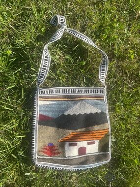 Handwoven Scenic Crossbody Bag in Multicolor